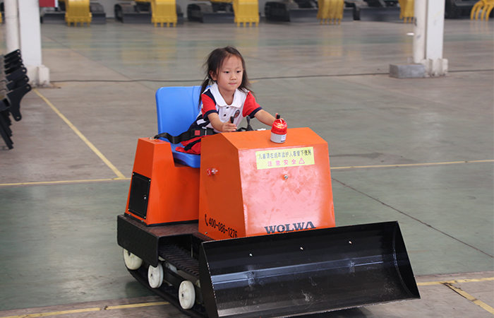 沃爾華集團兒童游樂設備順利通過歐盟CE認證 沃爾華集團兒童游樂設備順利通過歐盟CE認證