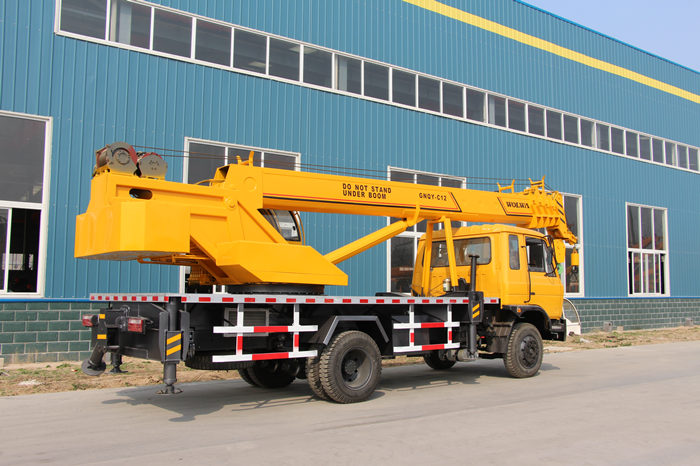 沃爾華集團2臺汽車起重機順利出口坦桑尼亞 沃爾華集團2臺汽車起重機順利出口坦桑尼亞