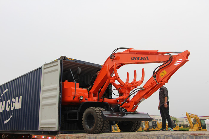 熱烈祝賀沃爾華集團4臺輪式挖掘機順利出口泰國