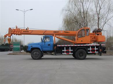 沃爾華GNQY-東風(fēng)尖頭型12噸吊車(chē)