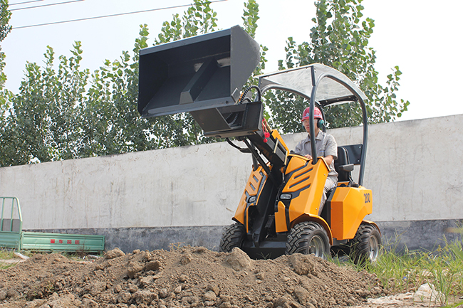 小型裝載機GN200的產品照片 小型裝載機GN200的產品照片