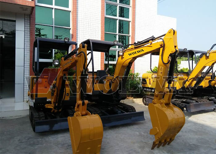 DLS830-9B小型履帶式液壓挖掘機 DLS830-9B小型履帶式液壓挖掘機